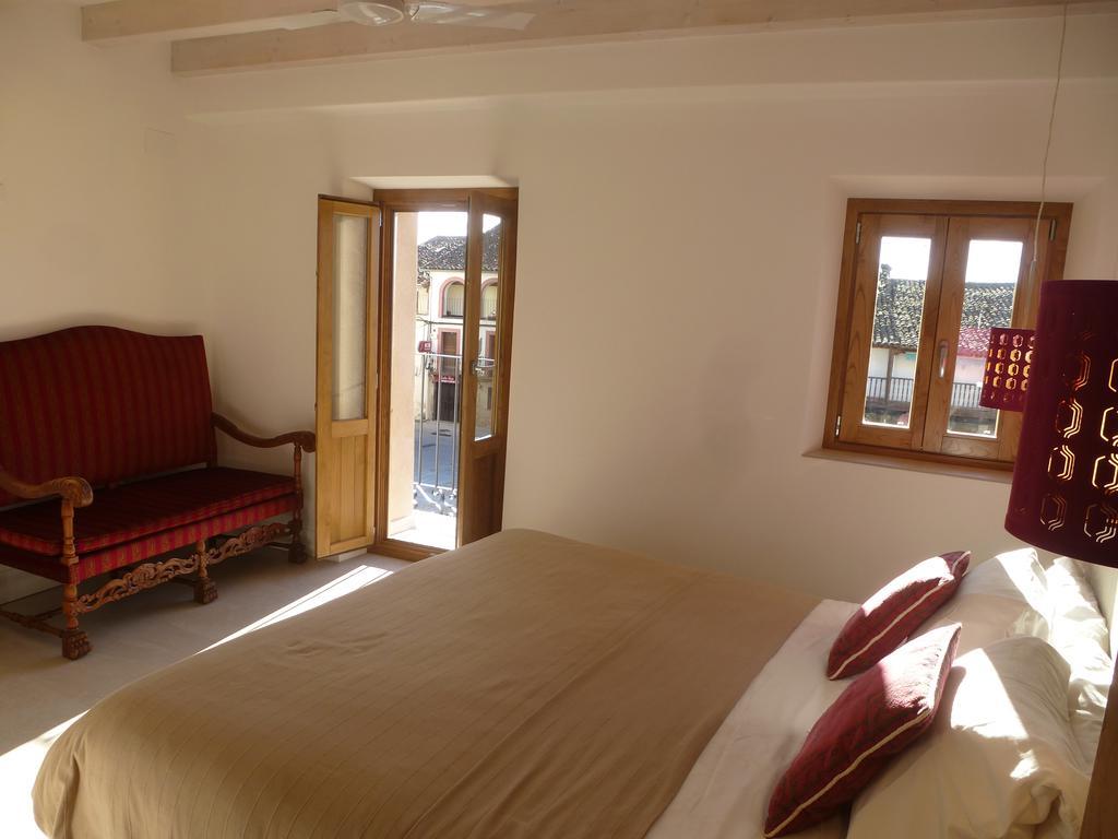 Apartamentos Rurales Entre Fuentes Cuacos De Yuste Exteriör bild