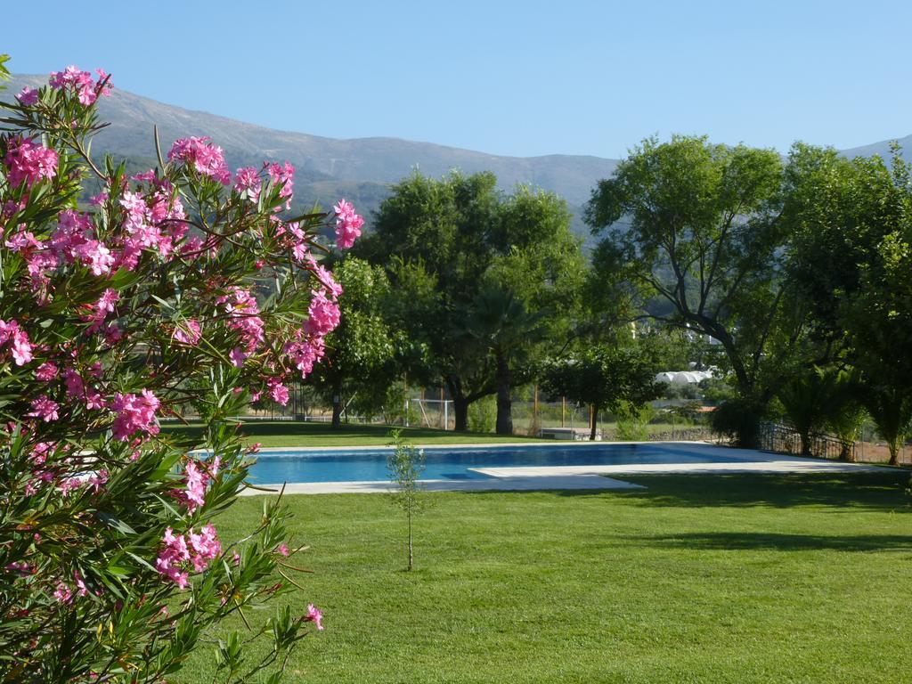 Apartamentos Rurales Entre Fuentes Cuacos De Yuste Exteriör bild